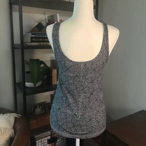 lululemon athletica Tops - NWOT LULULEMON High Neck Tank Sz 6 lululemon athletica Tops - NWOT LULULEMON High Neck Tank Sz 6